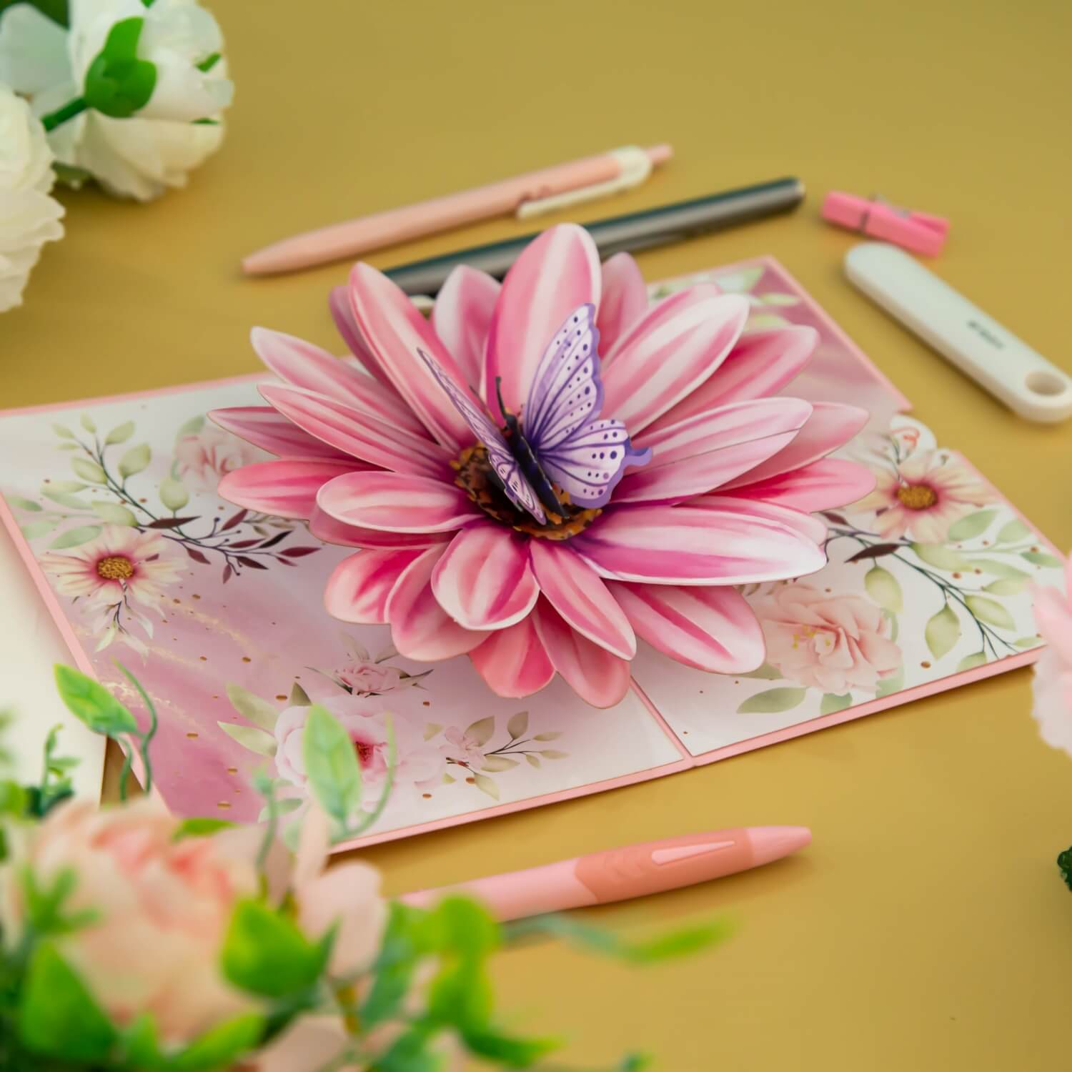 Blume mit Schmetterling Pop-Up Karte